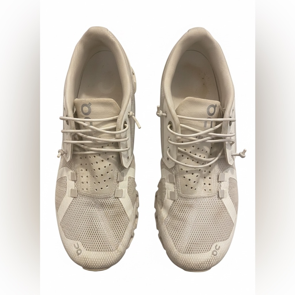 On Running Women's Athletic Shoes in Light Beige/Cream